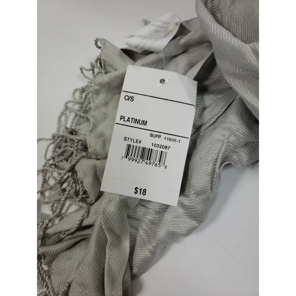 The Unbranded Brand silver platnium